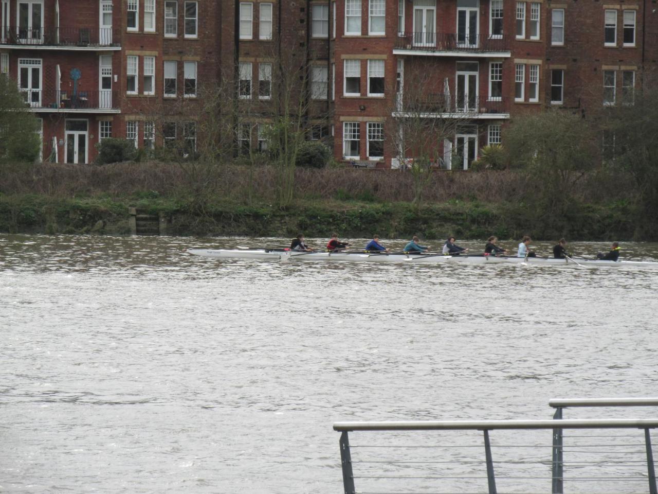 Appartamento The Quiet & Cosy Fulham Reach Crib Londra Esterno foto